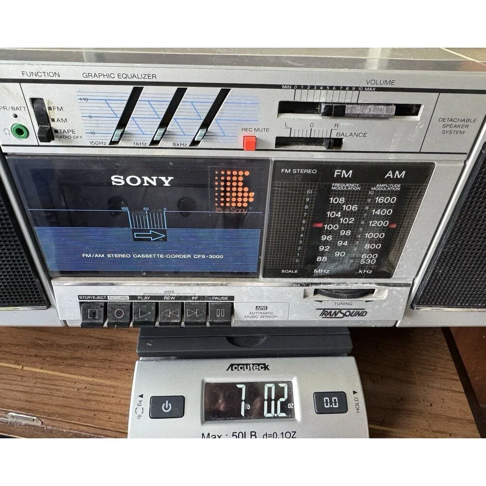 Sony CFS-3000 Stereo Boombox 1980s Tape Cassette AM/FM Radio Excellent Working